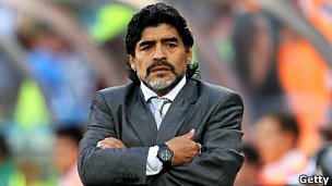 Se busca cuadro para Maradona: Irak desmiente que lo quiera como entrenador