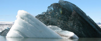 La foto de un iceberg negro deja atónitos a los internautas