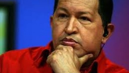 Hugo Chávez mejora