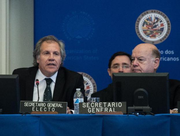 Luis Almagro asume conducción de una OEA en busca de su nuevo rostro
