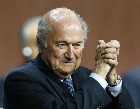 Blatter acusa a EEUU de tratar de perjudicar su campaña en la FIFA
