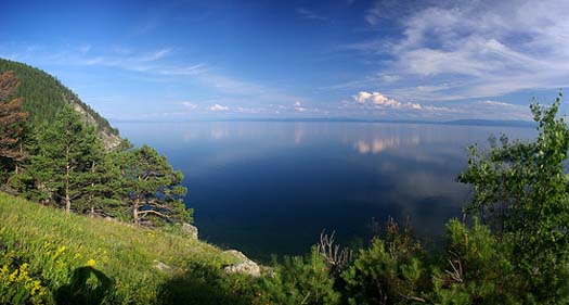 El misterioso lago ruso 'sin fondo' y sin peces que quita el sueño a buceadores y científicos