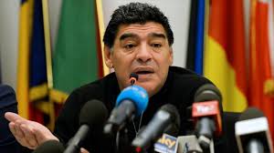 Maradona: "Si soy vicepresidente de FIFA, los limpio a todos"