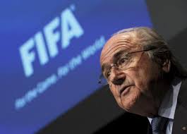 Parlamento europeo pide que Blatter salga inmediatamente de la FIFA