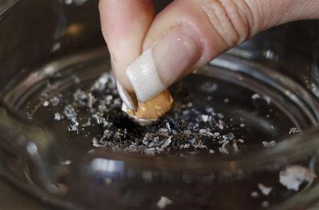 El riesgo cardiovascular de los fumadores vuelve a la normalidad a los 15 años de abandonar el cigarrillo
