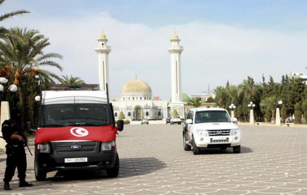 27 muertos en un asalto terrorista contra dos hoteles en Túnez