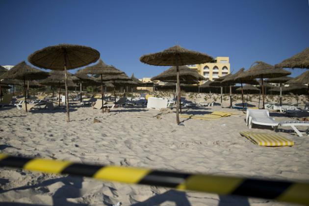Centenares de turistas evacuados de Túnez tras el sangriento atentado en hotel