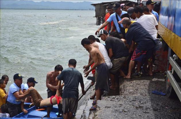 36 muertos, 21 desaparecidos y 118 rescatados en un naufragio en Filipinas