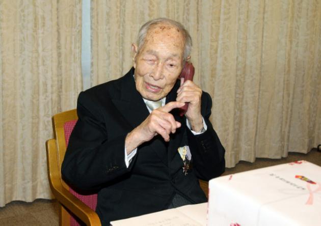 Fallece el hombre más anciano del mundo, un japonés de 112 años