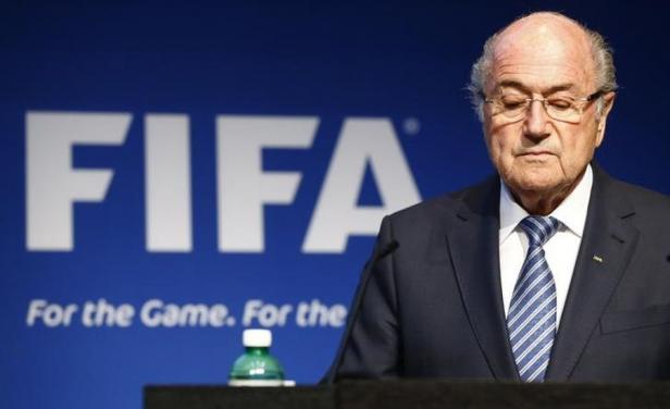 Blatter culpó a confederaciones por corrupción en la FIFA