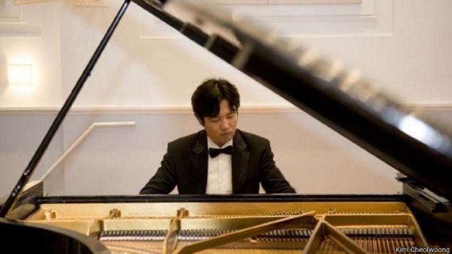 La increíble huida de Corea del Norte del pianista interrogado por tocar la canción "equivocada"