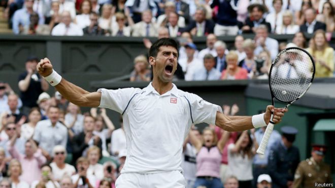 Djokovic gana su tercer Wimbledon al derrotar a Federer