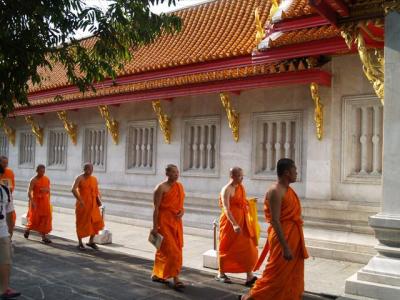 Camboya: 20 años de cárcel para monje budista por producir pornografía