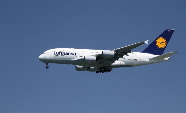 Avión de Lufthansa con 108 pasajeros estuvo a punto de estrellarse por culpa de un drone