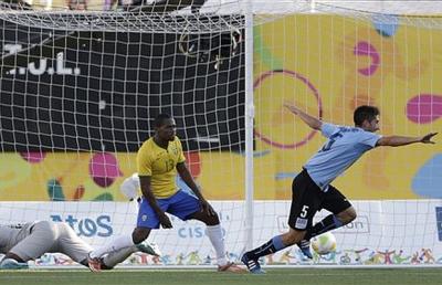 Impactante triunfo de Uruguay frente a Brasil; Clasificó a la final panamericana