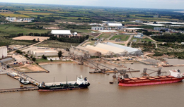 Exportación de soja dinamiza puerto de Nueva Palmira y se prevén mayores cargas que en 2014