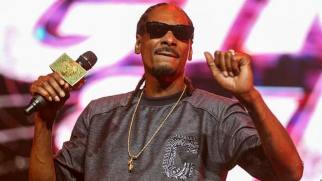 Incautan miles de dólares al rapero Snoop Dogg en Italia