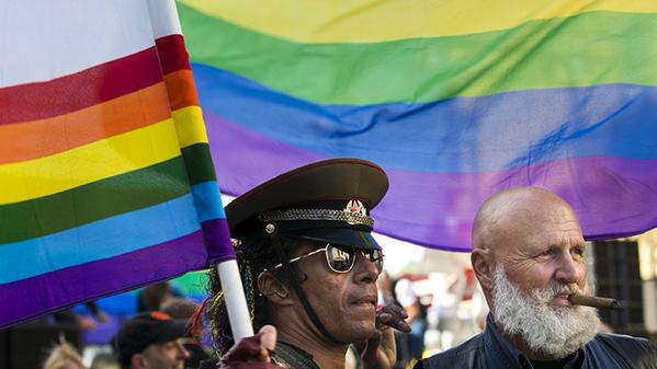Se unieron a un desfile gay creyendo que era una marcha contra la inmigración ilegal
