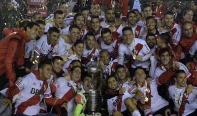 River Plate aplasta a Tigres y es el rey de América