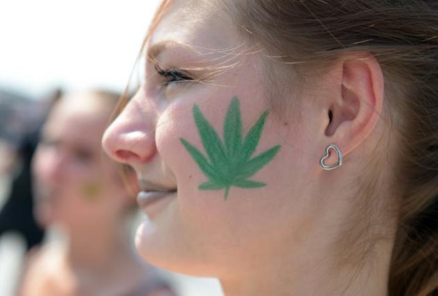 Miles de personas marchan en Berlín por la legalización de marihuana