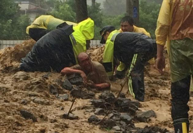 El peor tifón del año causa 17 muertos y 671.000 evacuados en China