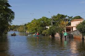 Cientos de evacuados en Uruguay por inundaciones; situación en Durazno es crítica