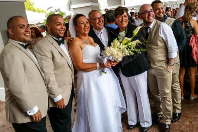 Más de 60 parejas se casan en primera boda gay múltiple en Puerto Rico
