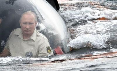 Fotos de Putin en un submarino causan furor en las redes sociales