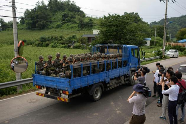 Las dos Coreas negocian en la frontera para evitar una escalada militar