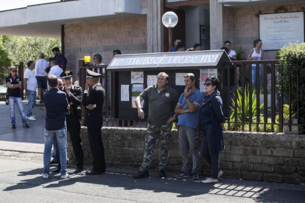Policía italiana mantiene paz en honras fúnebres de mafioso