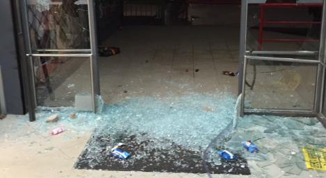 5 presos tras saqueo y destrozo de un supermercado en Malvín Norte