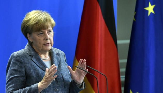La llegada masiva de refugiados "cambiará" Alemania, dice Merkel