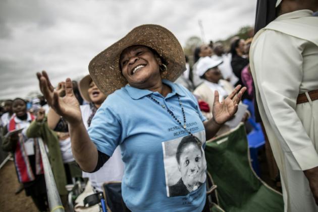 Beatifican al primer mártir sudafricano delante de 30.000 personas