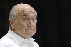 Más datos del escándalo FIFA: Blatter habría vendido derechos bajo precio de mercado