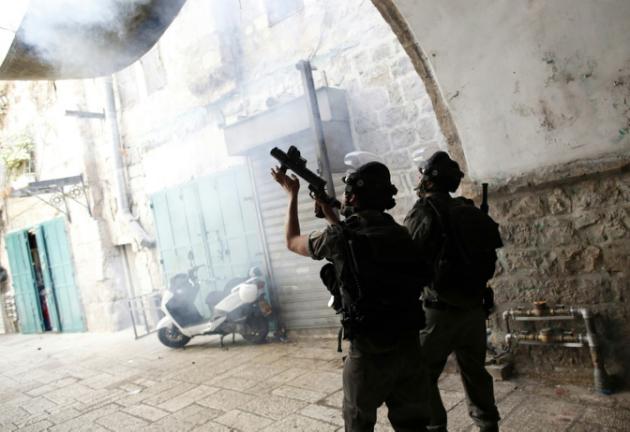 Tercer día de choques entre palestinos y policía de Israel en Jerusalén