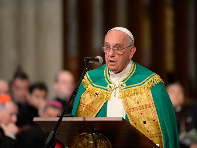 Los sacerdotes pederastas causan la "vergüenza" de la Iglesia, dice el Papa