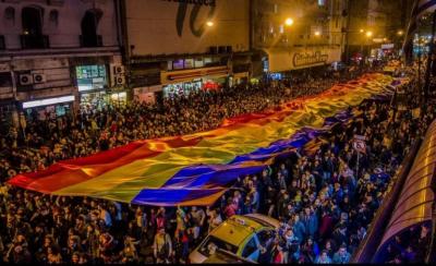 Marcha por la Diversidad copó la principal avenida de Montevideo