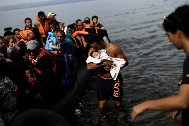 17 sirios muertos al naufragar un barco de migrantes que iba a Grecia