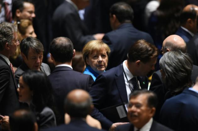 Critican a Merkel por su generosa política migratoria