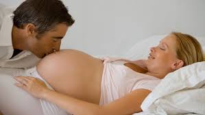 El secreto de los hombres que desarrollan síntomas de embarazo