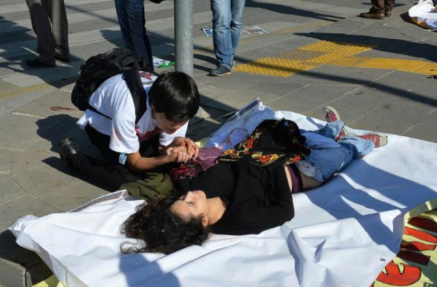 Furia en Ankara: 30 muertos y 126 heridos en una doble explosión