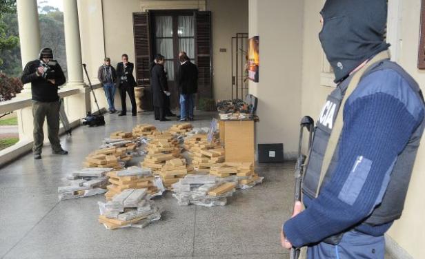 En lo que va de 2015 la policía uruguaya detuvo a 1.200 personas por narcotráfico