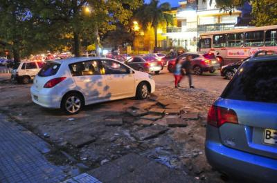 No más autos sobre las veredas de Montevideo