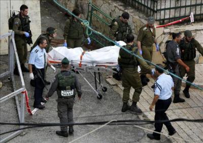 Una palestina muere tiroteada tras atacar a una patrulla israelí con un arma blanca