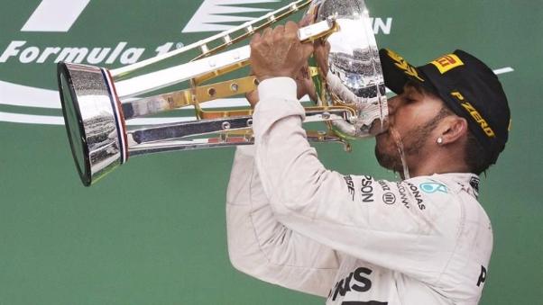 Lewis Hamilton se coronó tricampeón de Fórmula 1 tras ganar el GP de EEUU