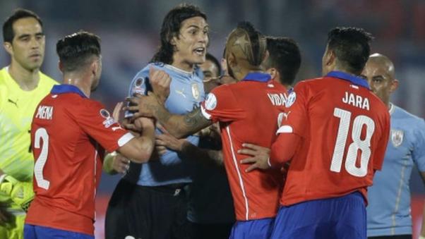 Cavani convocado para jugar contra Ecuador y Chile, tras incidente con Jara