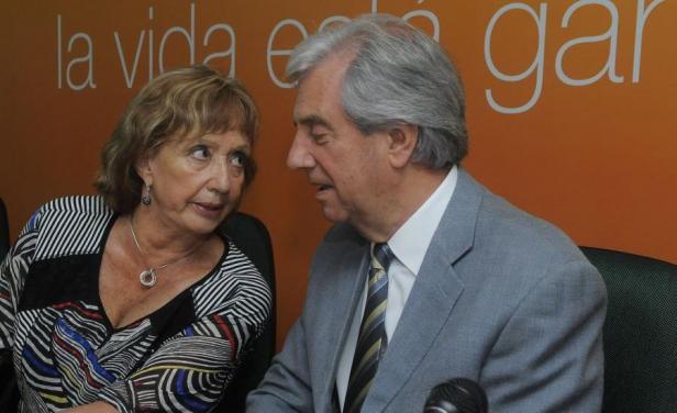 Muñoz: "el país no pierde nada" con renuncias en Ministerio de Educación