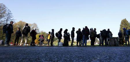 Alemania obligará a los bancos a ofrecer servicios a refugiados