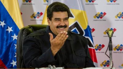 Maduro apuesta el bigote a que entrega un millón de viviendas en 2015
