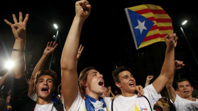 El Parlamento de Cataluña aprueba declaración de independencia
